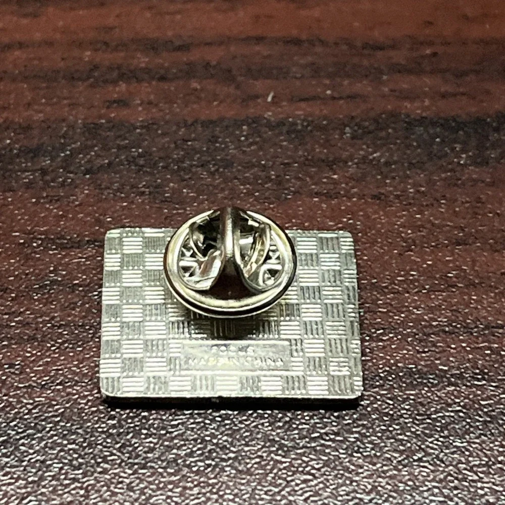 Artrain America's Museum In Motion Art Train Lapel Hat Pin‎
